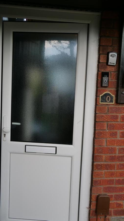 Milton Keynes Luxury Short Stay House With Wifi And Free Parking Wolverton  Bagian luar foto